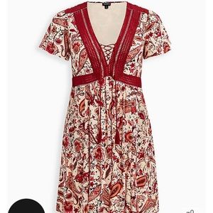 TORRID sz 3 Mini Dress Skater Dress Paisley Lace-Up Gauze Red Cream